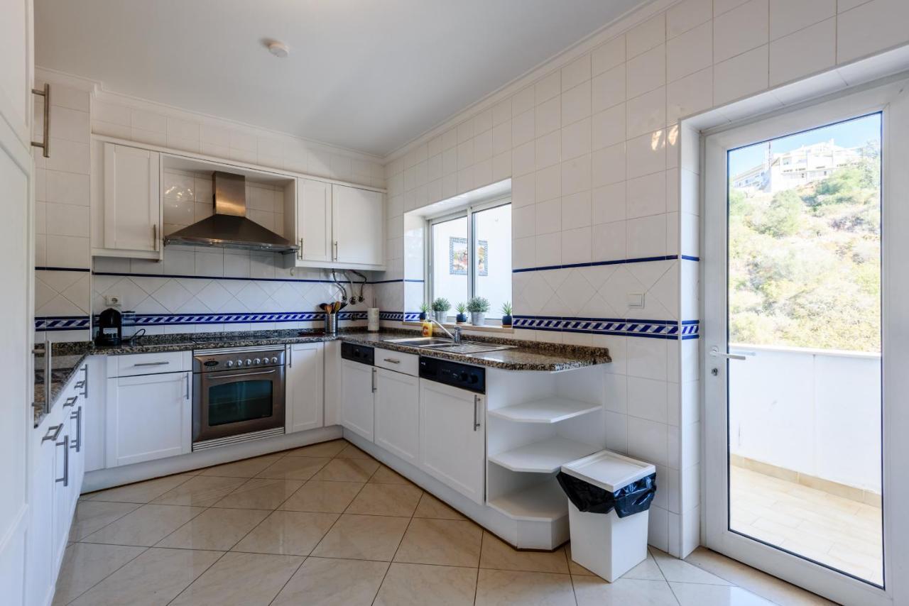 Amazing Apartment In Albufeira Exteriér fotografie